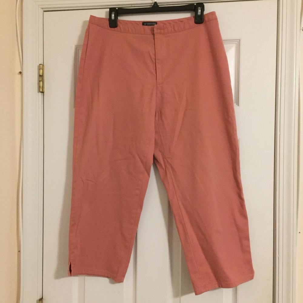 🦋 Dockers capris